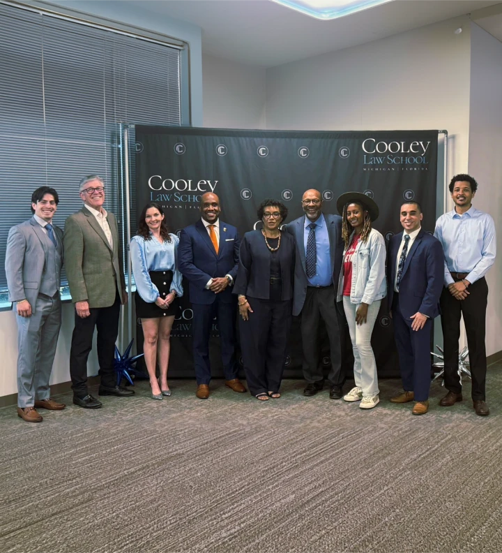 SBS CEO speaks at law school alma mater